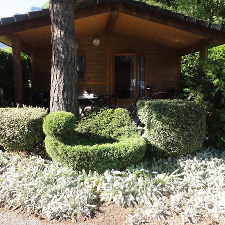 Camping La Cascade Villa Le Bourg-d'Oisans Exterior photo